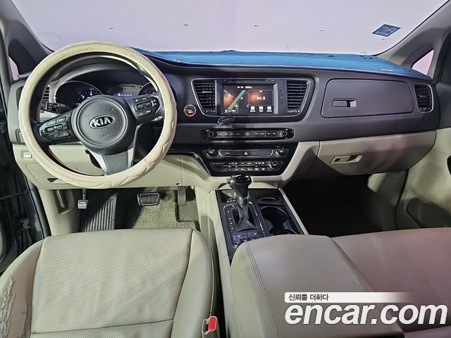 Kia Carnival 11-seater Luxury — пробег 162 967 км — фото 5 из 5