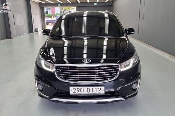 Kia Carnival 9-seater Prestige — пробег 224 858 км — фото 3 из 5