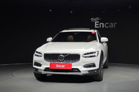 Volvo V90 B5 Ultimate AWD — пробег 41 591 км — фото 3 из 5