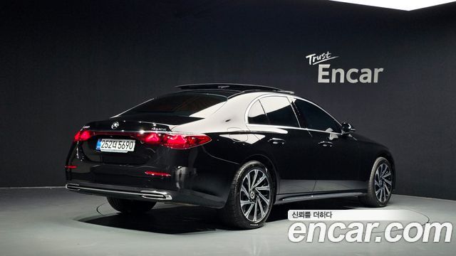 Mercedes-Benz E-Class из Кореи Encar
