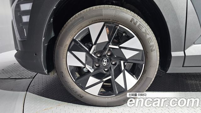 Hyundai Kona из Кореи Encar
