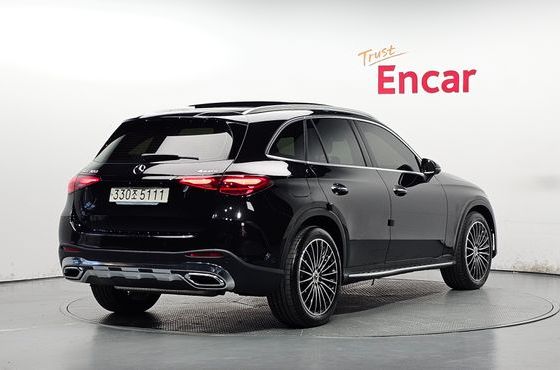 Mercedes-Benz GLC-Class GLC300 4MATIC AMG Line — пробег 8 858 км — фото 2 из 5