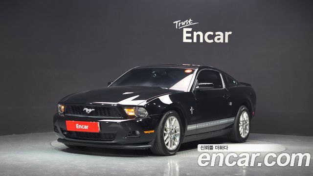 Ford Mustang Coupe — пробег 175 523 км — фото 1 из 5