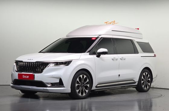 Kia Carnival Gasoline 9-Seater Hi-Limousine Signature — пробег 16 802 км — фото 1 из 5