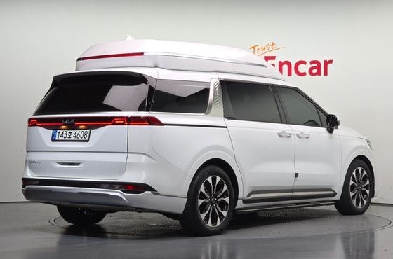 Kia Carnival Gasoline 9-Seater Hi-Limousine Signature — пробег 16 802 км — фото 2 из 5