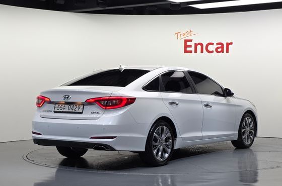 Hyundai Sonata 2.0 Premium — пробег 149 888 км — фото 2 из 5