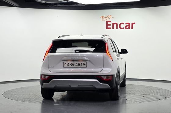 Kia Niro Trendy — пробег 161 927 км — фото 4 из 5