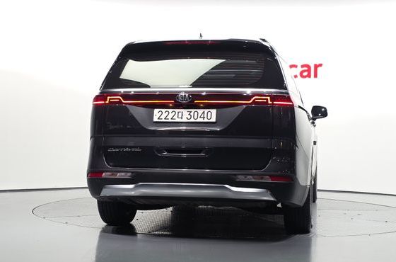 Kia Carnival Diesel 9-Seater Noblesse — пробег 111 869 км — фото 4 из 5