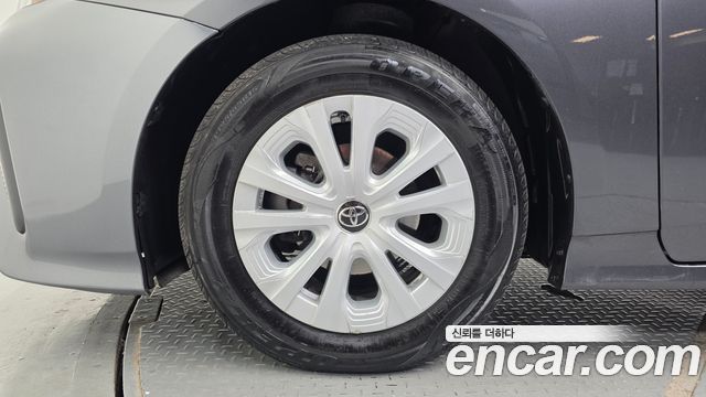 Toyota Prius 1.8 — пробег 153 763 км — фото 5 из 5