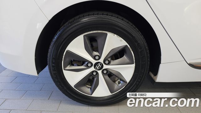 Hyundai Ioniq Q — пробег 209 814 км — фото 5 из 5