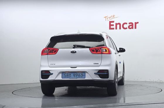 Kia Niro Noblesse — пробег 149 272 км — фото 4 из 5