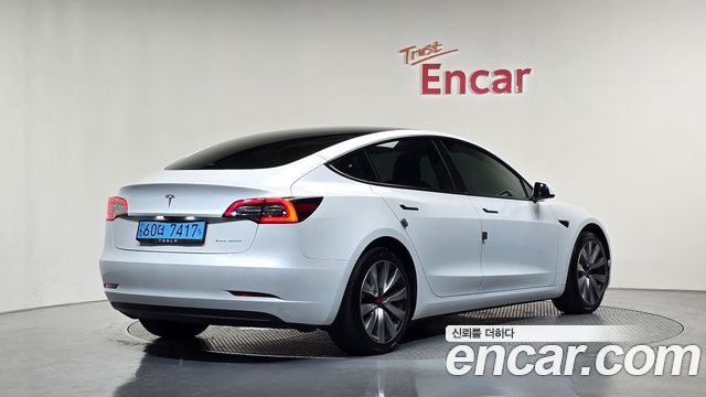 Tesla Model 3 Long Range AWD — пробег 68 892 км — фото 2 из 5