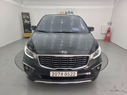 Kia Carnival 9-Seater Prstige — пробег 100 000 км — фото 5 из 5