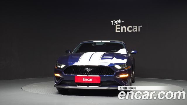 Ford Mustang GT Convertible — пробег 98 943 км — фото 3 из 5