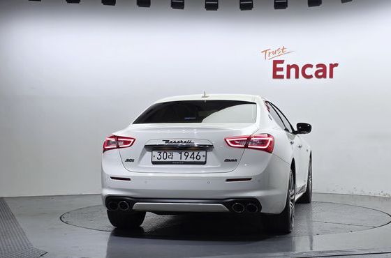 Maserati Ghibli 3.0S Q4 GranLusso 3rd — пробег 207 647 км — фото 4 из 5