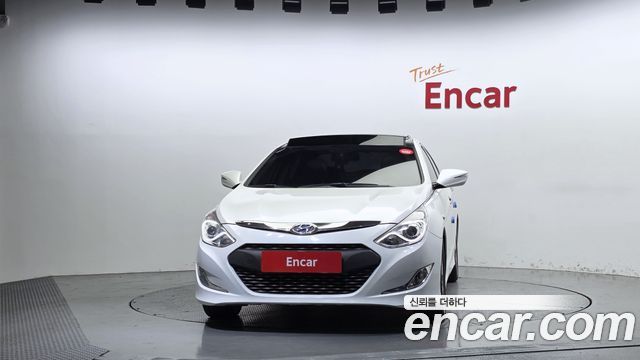 Hyundai Sonata 2.0 Premium — пробег 183 841 км — фото 3 из 5