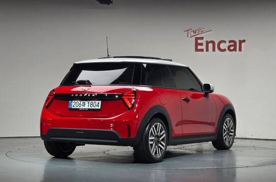 Mini Cooper Classic — пробег 1 540 км — фото 2 из 5