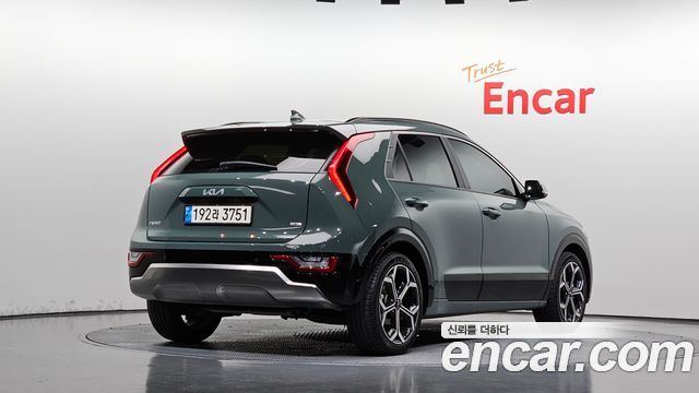 Kia Niro Signature — пробег 86 891 км — фото 2 из 5