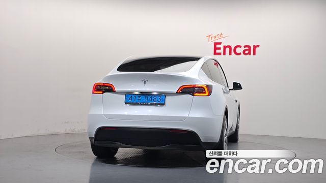 Tesla Model Y RWD — пробег 49 828 км — фото 4 из 5