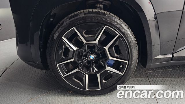 BMW XM 4.4 — пробег 28 313 км — фото 5 из 5