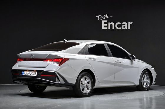 Hyundai AVANTE 1.6 Smart — пробег 44 913 км — фото 2 из 5