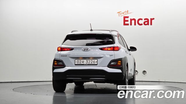 Hyundai Kona из Кореи Encar