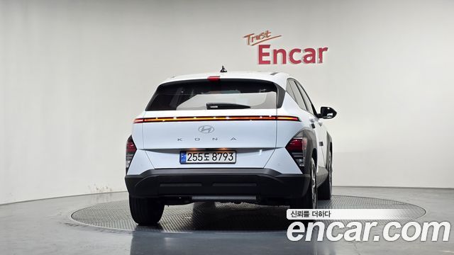 Hyundai Kona Modern Plus — пробег 11 874 км — фото 4 из 5