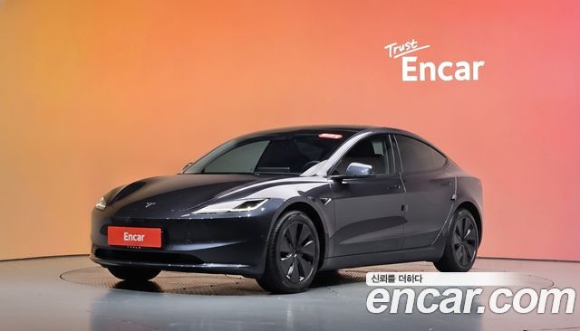 Tesla Model 3 RWD — пробег 18 324 км — фото 1 из 5