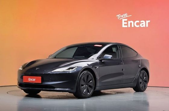 Tesla Model 3 RWD — пробег 18 324 км — фото 1 из 5