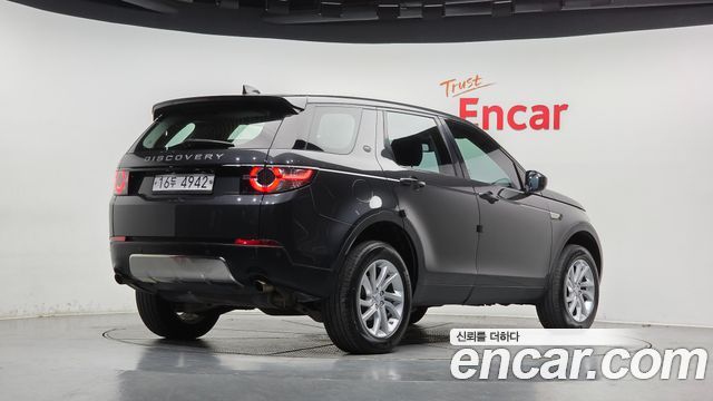 Land Rover Discovery Sport 2.0 TD4 SE — пробег 139 501 км — фото 2 из 5
