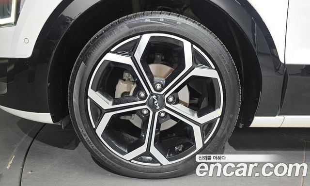 Kia Niro Signature — пробег 63 563 км — фото 5 из 5