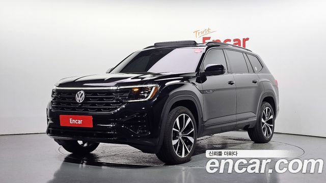 Volkswagen Atlas 2.0 TSI R-LINE 7-Seater — пробег 15 259 км — фото 1 из 5