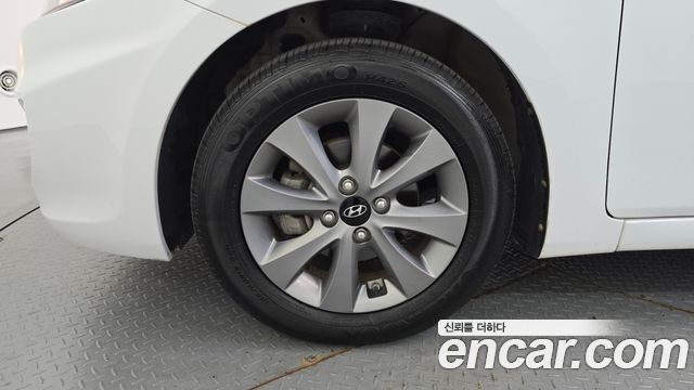 Hyundai Accent из Кореи Encar