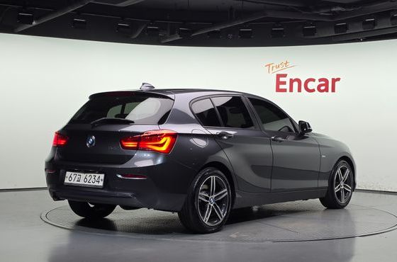 BMW 1-Series 118d Sport 5Door — пробег 99 471 км — фото 2 из 5