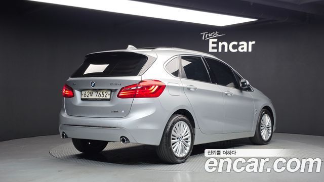 BMW 2-Series Luxury — пробег 141 218 км — фото 2 из 5