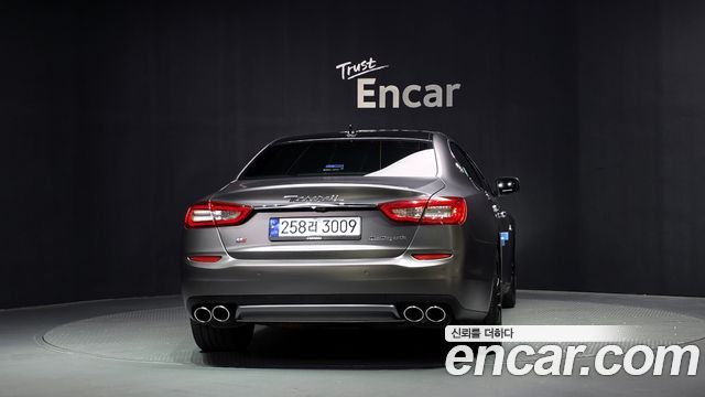 Maserati Quattroporte S Q4 3.0 V6 — пробег 83 828 км — фото 4 из 5