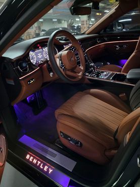 Bentley Flying Spur 4.0 Azure — пробег 9 000 км — фото 5 из 5