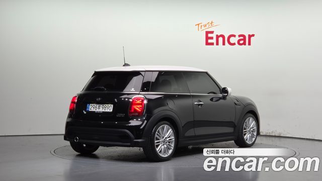 Mini Cooper Classic Third Generation — пробег 28 006 км — фото 2 из 5