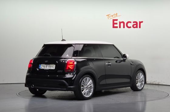 Mini Cooper Classic Third Generation — пробег 28 006 км — фото 2 из 5