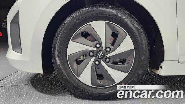 Hyundai Ioniq из Кореи Encar