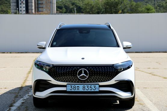 Mercedes-Benz EQB EQB300 4MATIC AMG Line — пробег 11 950 км — фото 3 из 5