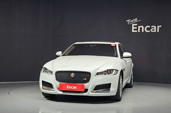 Jaguar XF 25t Prestige — пробег 95 372 км — фото 3 из 5