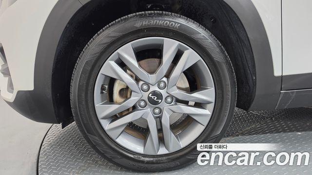 Kia Seltos из Кореи Encar