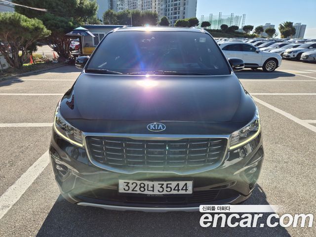 Kia Carnival из Кореи Encar