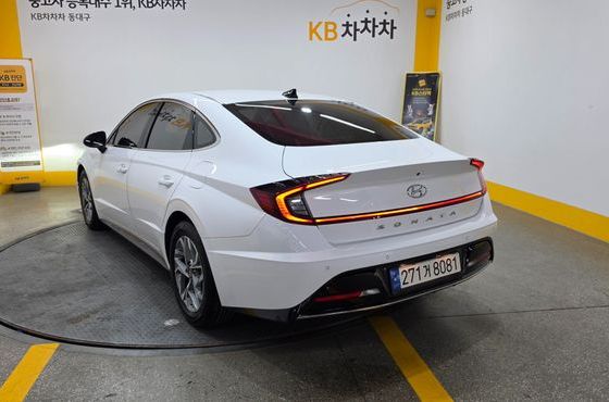 Hyundai Sonata 2.0 Premium Plus — пробег 69 046 км — фото 2 из 5