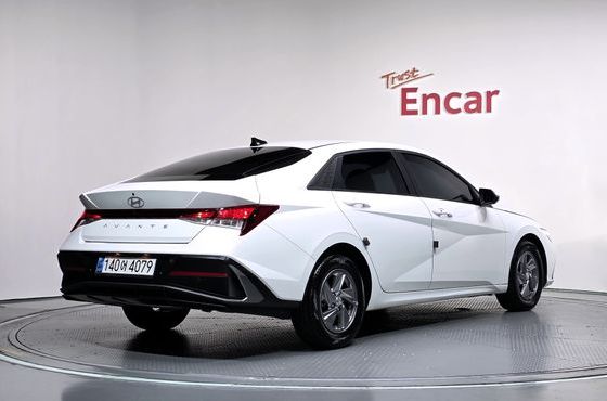 Hyundai AVANTE 1.6 Smart — пробег 6 188 км — фото 2 из 5