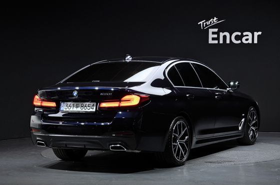 BMW 5-Series 530i M Sport Package — пробег 47 880 км — фото 2 из 5