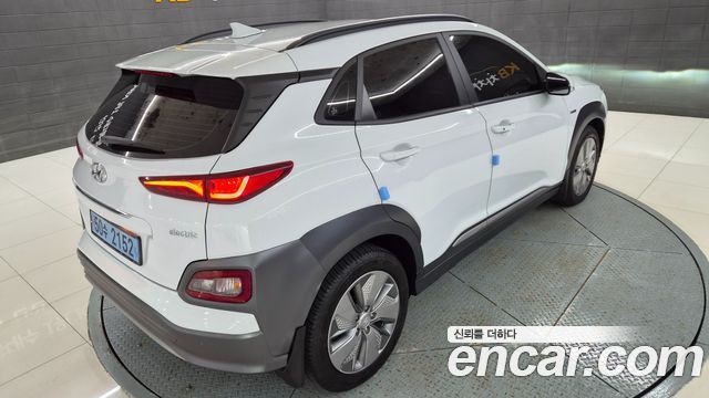 Hyundai Kona Premium — пробег 81 600 км — фото 4 из 5
