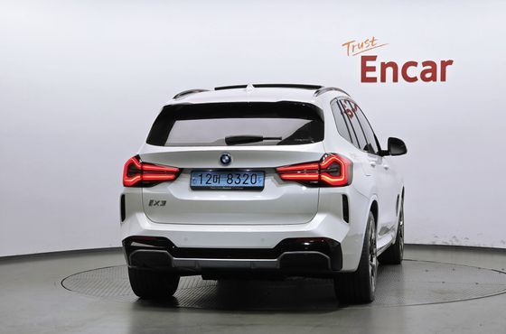 BMW iX3 M Sports — пробег 23 373 км — фото 4 из 5