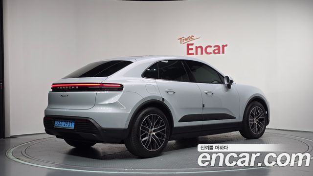 Porsche Macan Base 4 — пробег 6 501 км — фото 2 из 5